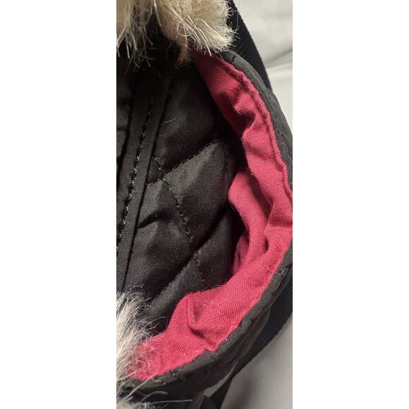 Old Navy Clutch Shoulder Bag Quilted Black Faux Fur Trim Winter EUC - Picture 8 of 10